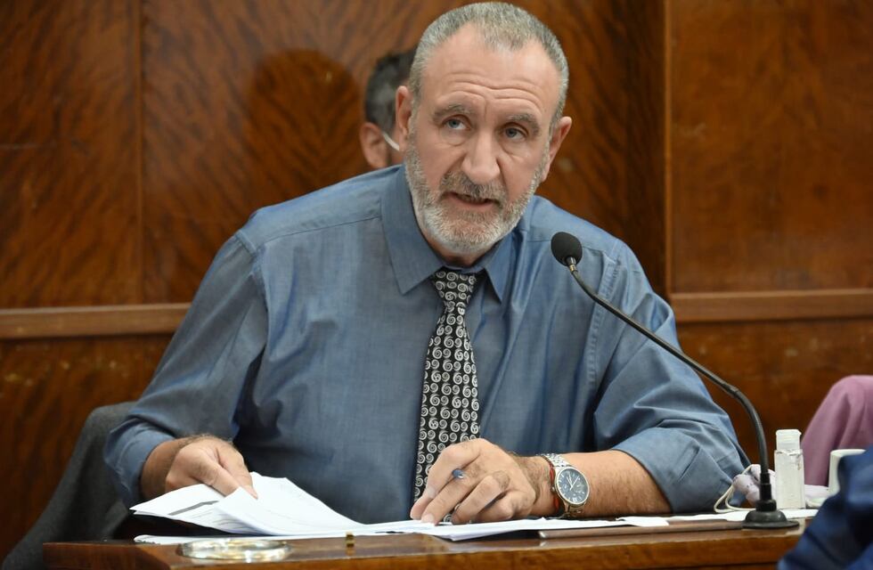 “Ojalá Montenegro fuera tan rápido en mejorar el servicio como lo es al aumentar el boleto”