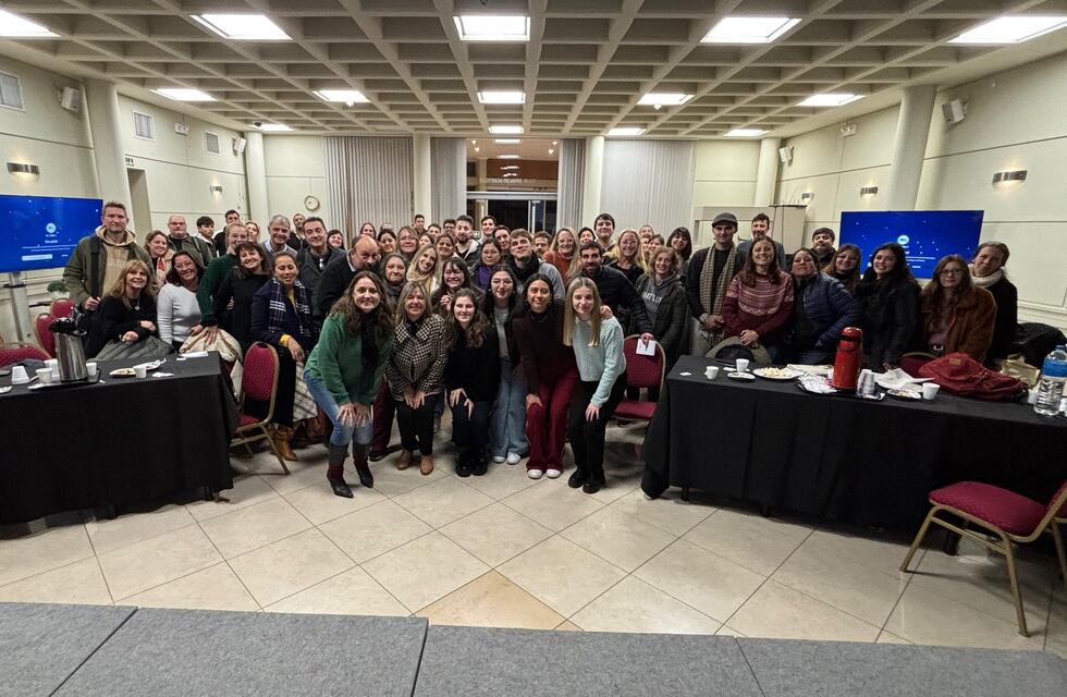 Rafaela Genera – Escuela: Más de 60 emprendedores participaron del Taller de Inteligencia Artificial