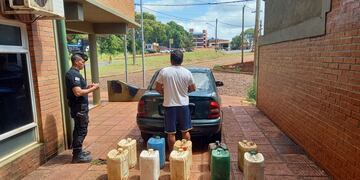 Puerto Rico: trasladaba combustible sin medidas de seguridad y fue detenido.