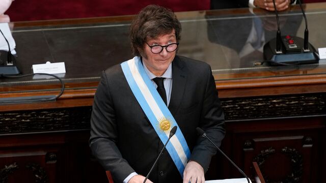El presidente Javier Milei se dirige a los legisladores durante la sesión inaugural del Congreso en Buenos Aires, Argentina, el viernes 1 de marzo de 2024. (AP Foto/Natacha Pisarenko)