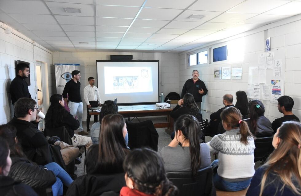 Capacitación a los agentes de la GUR