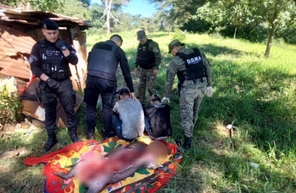 Dos cazadores fueron detenidos cuando faenaban a un carpincho en Candelaria
