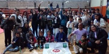 Iguazuenses marcaron presencia en Torneo Internacional de Karate.
