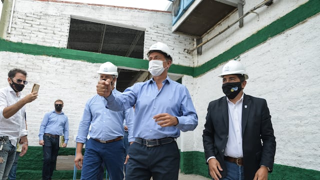 Suarez inauguró el Centro de Distribución y Empaque de Adulto Frío de la mosca del mediterráneo en General Alvear.