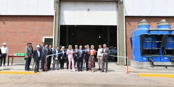 Jaldo encabezó la inauguración de la planta que utilizará el bagazo de caña de azúcar como combustible, beneficiando a 17.000 familias.
