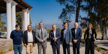 Las empresas aportarán fondos extra para la pavimentación de la Ruta 43 y la construcción de un by pass hacia el Salar del Hombre Muerto.