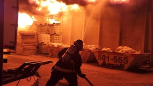 Voraz incendio en Sueño Dorado