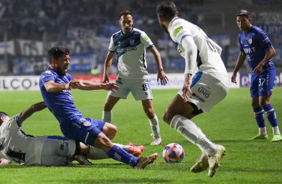 Unión sigue en caída libre: Almagro lo eliminó de la Copa Argentina