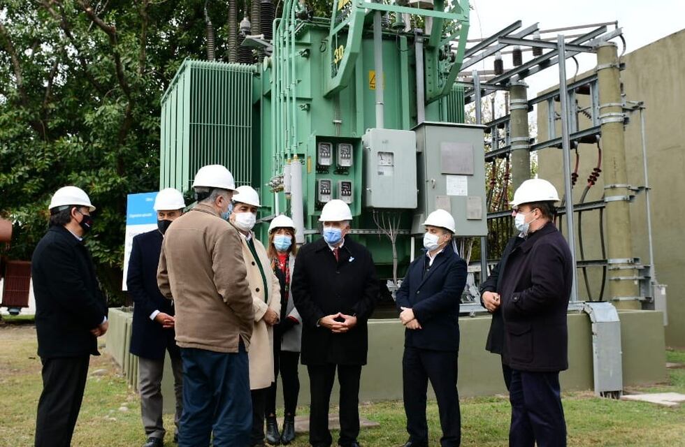 Jaldo participó de la instalación de un nuevo transformador para la Estación Transformadora Norte