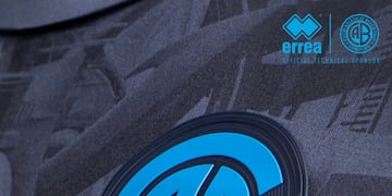 La casaca es el tercer modelo de la colección "De Alma Pirata".