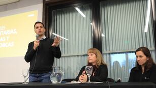 Presentaron el programa municipal de becas, que tiene una inversión de 42 millones de pesos.