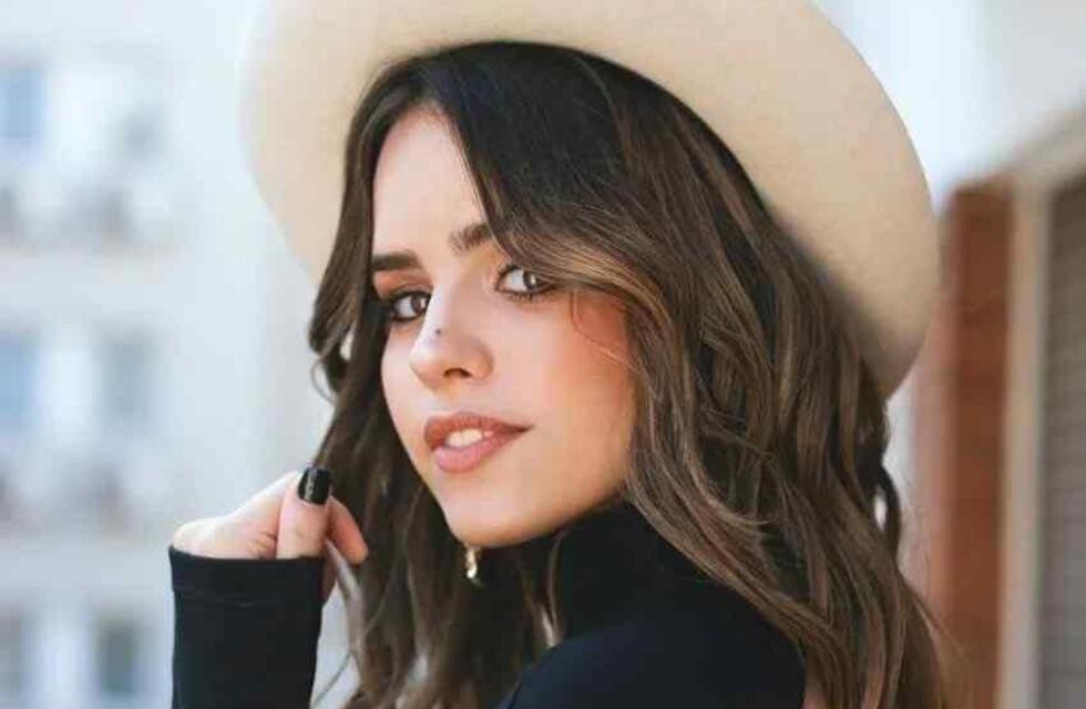 Body y blazer: Sofi Morandi deslumbró con mucho estilo en un look “total white”