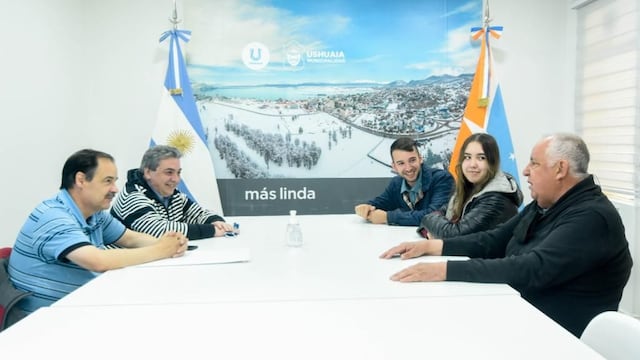 La Municipalidad de Ushuaia declaró huésped de honor al joven Carlos Martinic