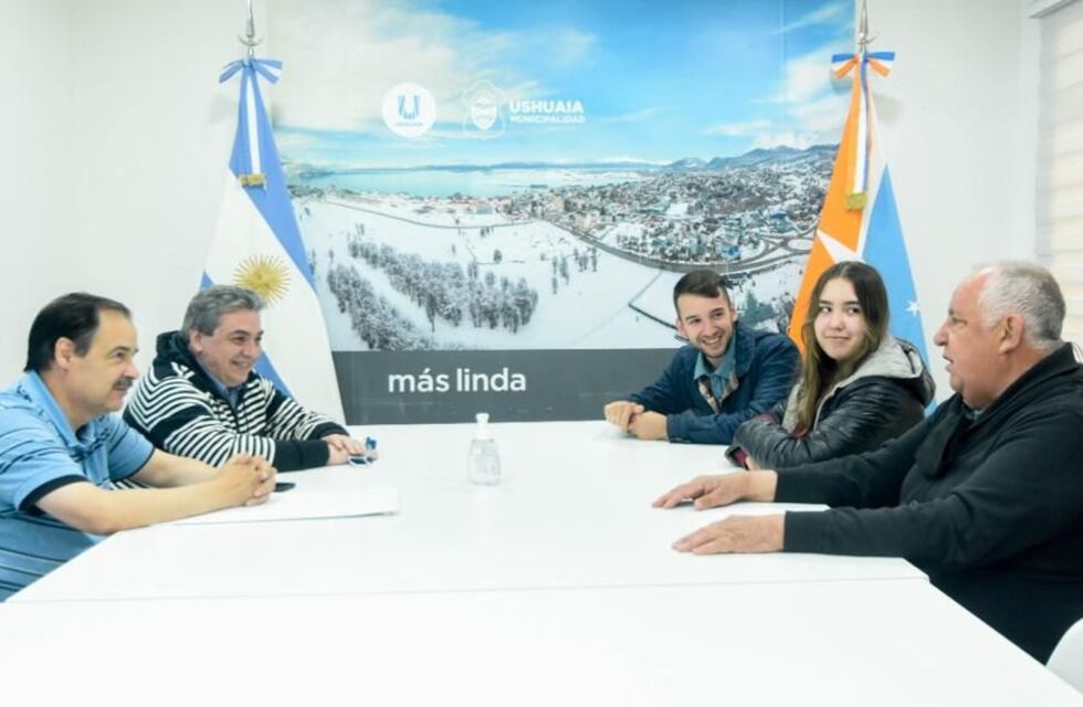 La Municipalidad de Ushuaia declaró huésped de honor al joven Carlos Martinic