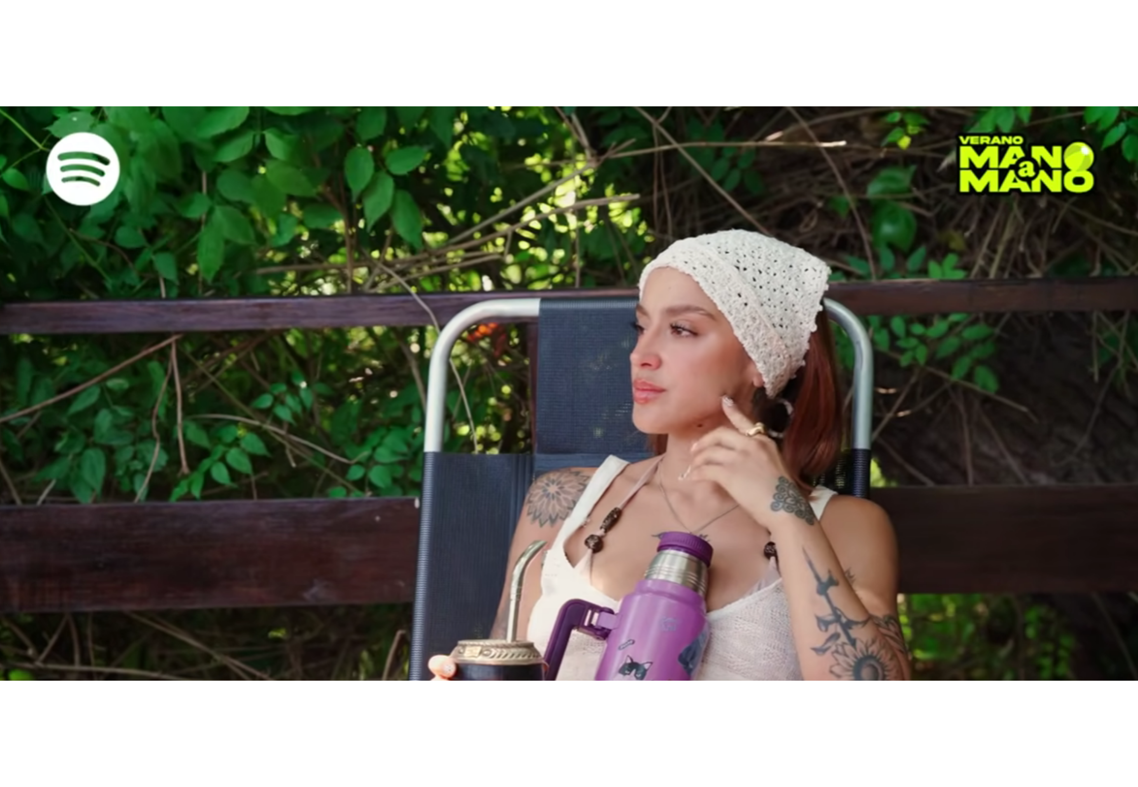 La influencer no pudo contener las lágrimas.