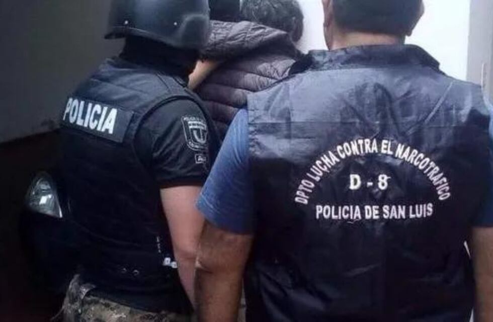 Detuvieron a dos personas en San Luis que transportaban drogas equivalentes a $25.000.000