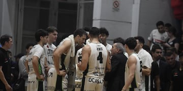 Pese a pelear con todas sus armas, Atenas no pudo con San Lorenzo en el quinto partido de la serie y se fue al descenso en la Liga Nacional.