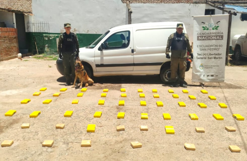 Andaba en la “blanca” por la Ruta 34, con 58 “ladrillos” camuflados en la carrocería