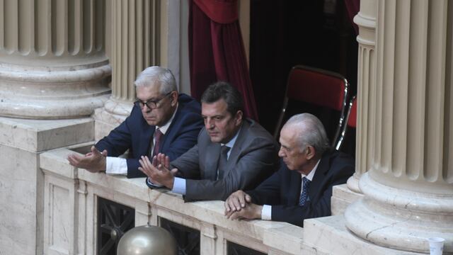 Sergio Massa y Julián Domínguez durante la Asamblea Legislativa. Foto: Federico López Claro.