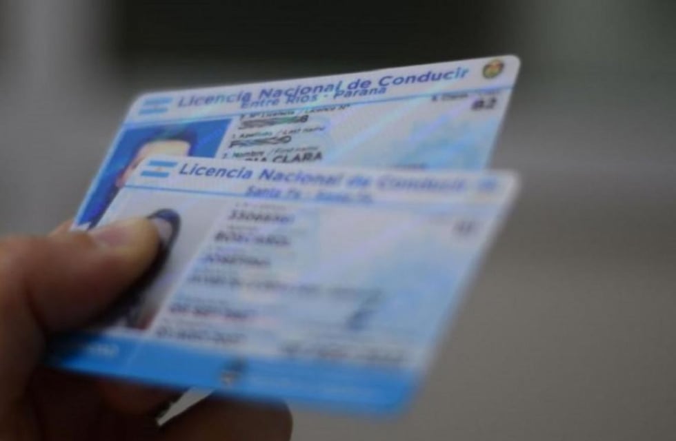 Licencias de conducir: quiénes pueden perder su carnet y cómo renovarlo en octubre de 2025