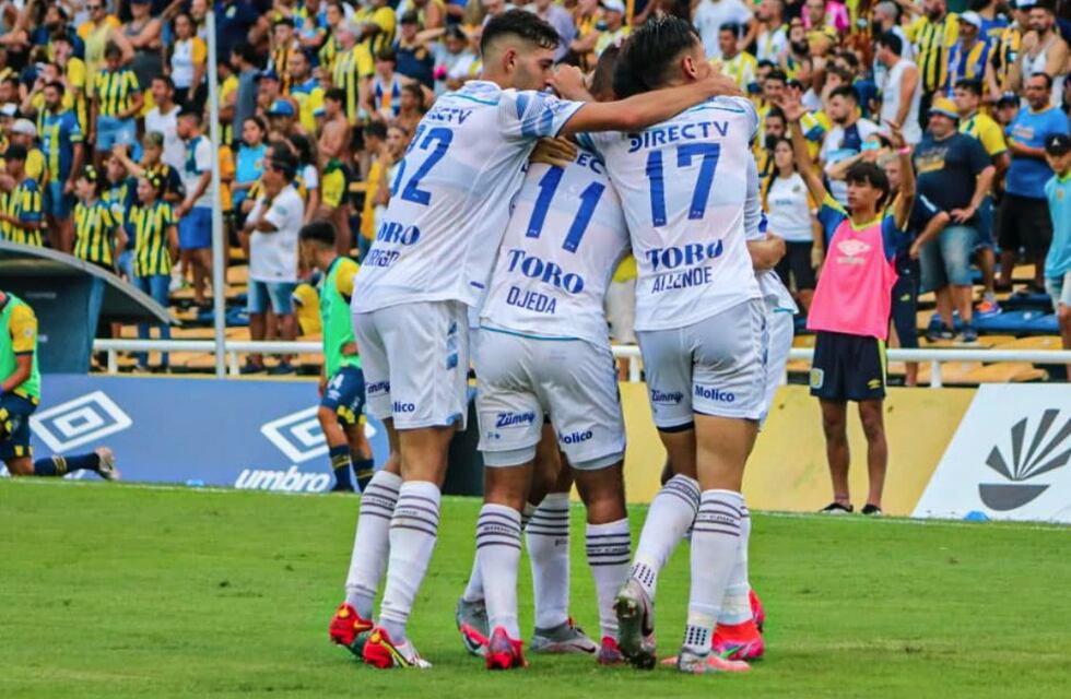 Godoy Cruz ganó, toma aire por el descenso, pero no conforma a los hinchas