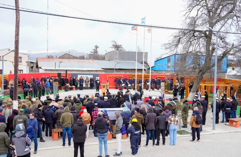 Acto por el 51° aniversario de Tolhuin
