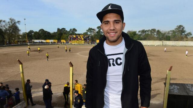 Emanuel Reynoso con la cancha del CIBI de fondo. (Foto de archivo de La Voz del Interior)