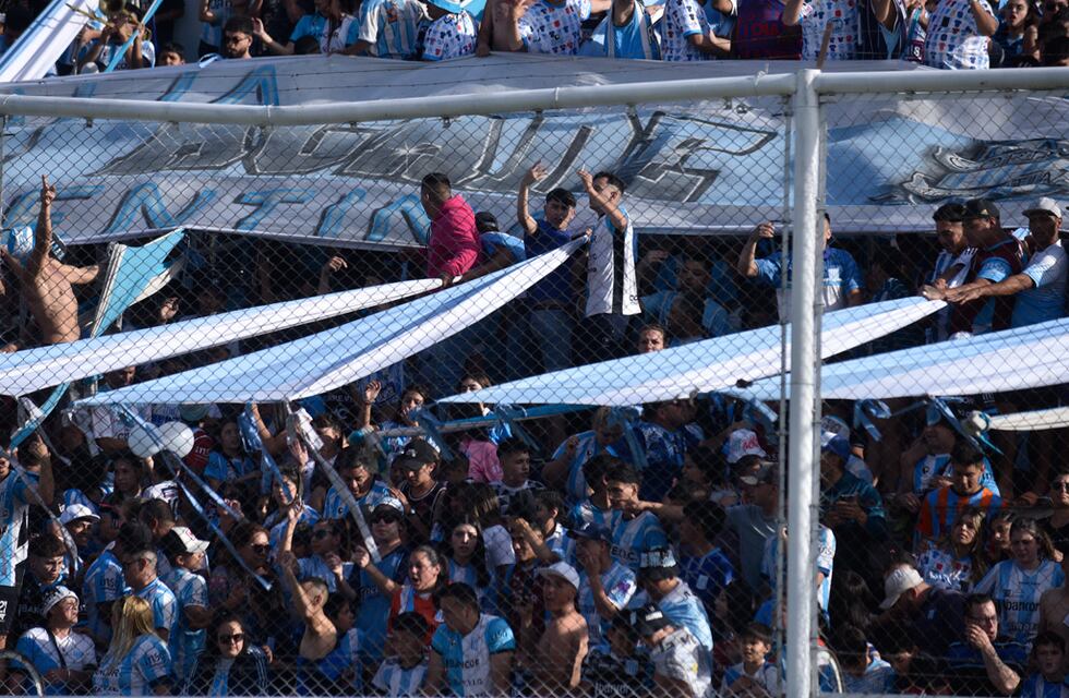Racing de Nueva Italia enfrentará por el ascenso a Villa Mitre: ¿dónde se juega la final?