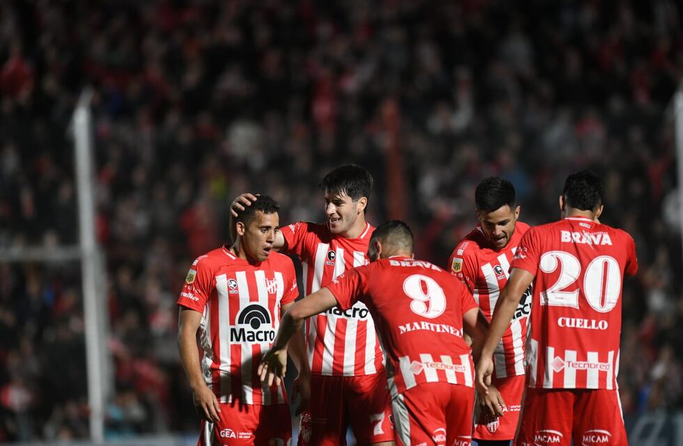 Instituto lo dio vuelta y le ganó a Colón por 3 a 1: Martínez y Barrientos, los autores del triunfo