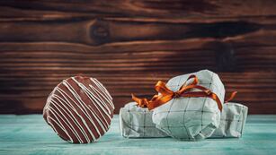 “No me alcanza el presupuesto”: una turista compró alfajores en Mar del Plata y tuvo que pagar con la tarjeta de crédito.