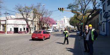 Pruebas con los nuevos semáforos de Bv. Santa Fe