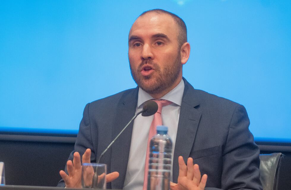 Martín Guzmán rechazó las quejas por el impuesto a la “renta inesperada” en AEA