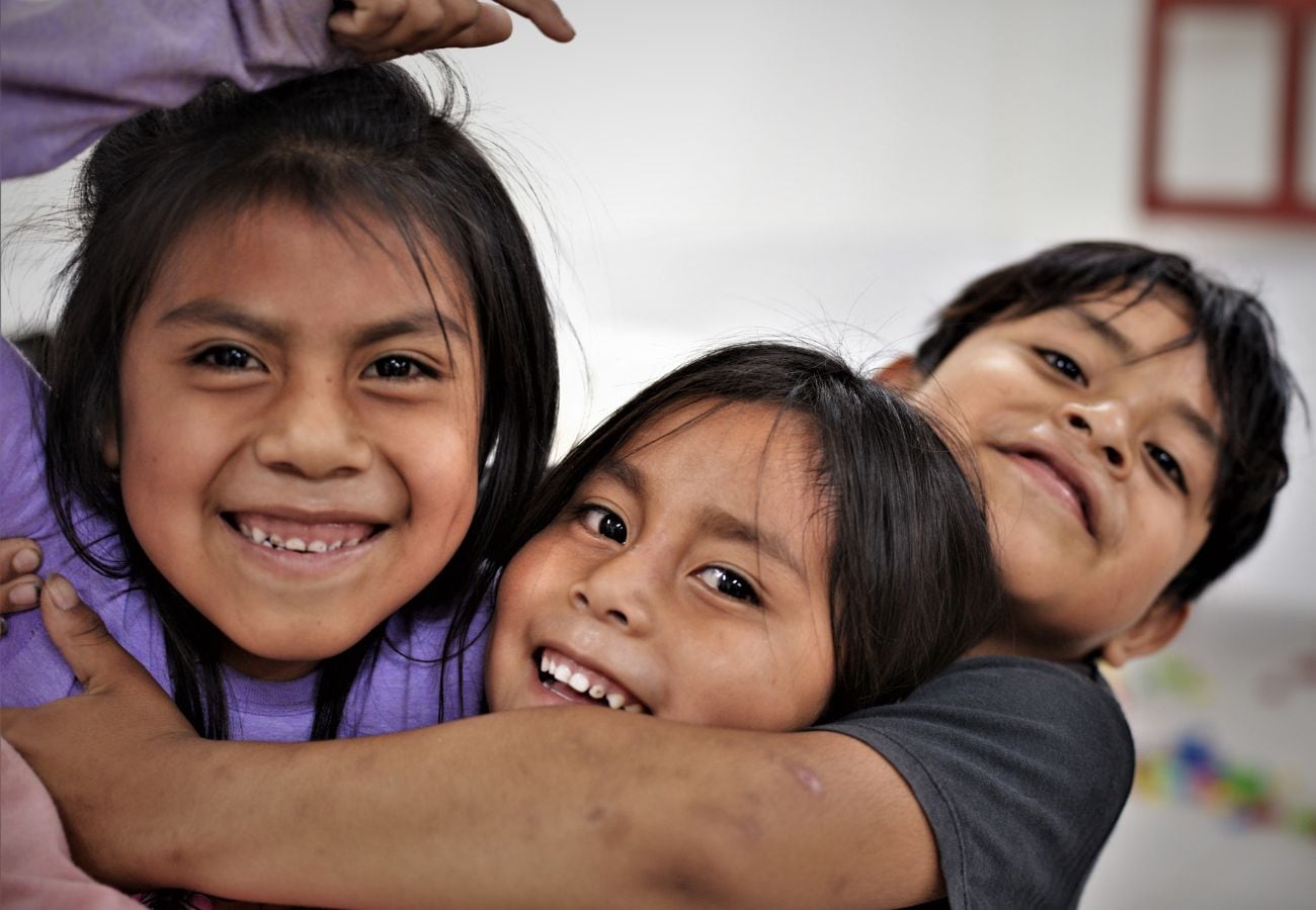 Infancia sin violencia: de qué trata el programa que ayuda a mejorar la crianza niños y niñas