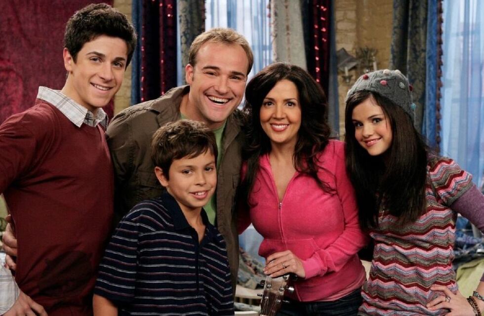 Está sucediendo: Selena Gomez regresa a Disney con una secuela de Los hechiceros de Waverly Place