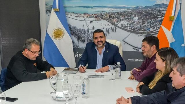 Vuoto firmó un acta con la Asociación del Personal de los Ferrocarriles Argentinos