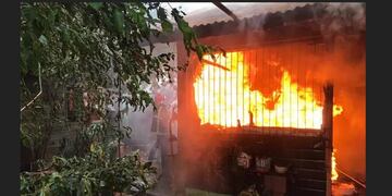 El fuego sólo dejó daños materiales, sin heridos. Actualmente se investigan las causas de lo que provocó el incendio