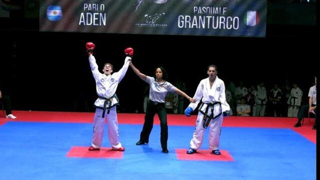 Pablo Adén, el joven de 19 años que se consagró campeón mundial de Taekwondo.