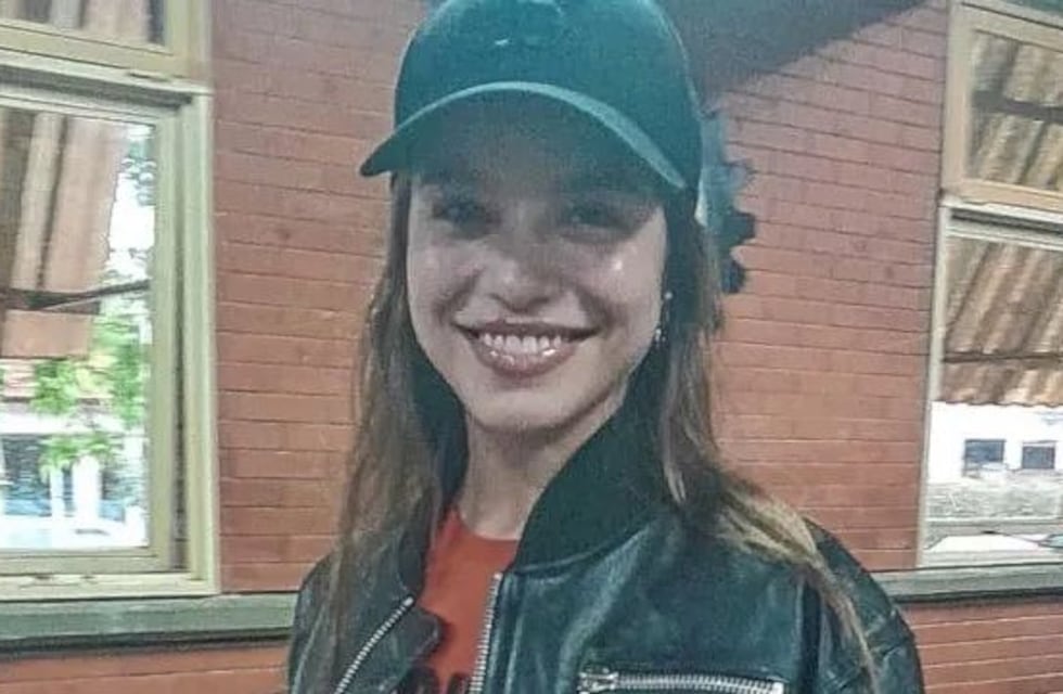 Emilia Mernes votó en Nogoyá, Entre Ríos, donde tiene domicilio de la casa paterna