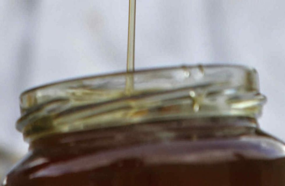 Prohíben la venta de cuatro marcas de miel, en Córdoba