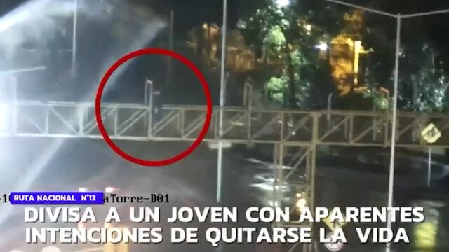 Gracias a las cámaras de videovigilancia, evitaron que joven se quitara la vida.