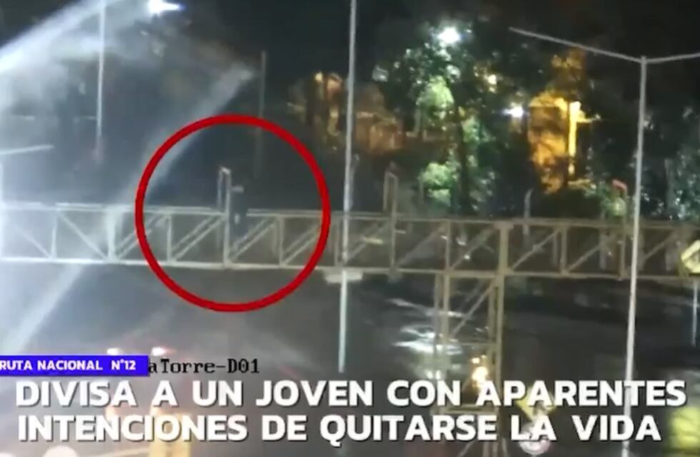 Gracias a las cámaras de videovigilancia, evitaron que joven se quitara la vida