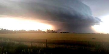 Por fortuna, el fenómeno no afectó el casco urbano (Letra B)