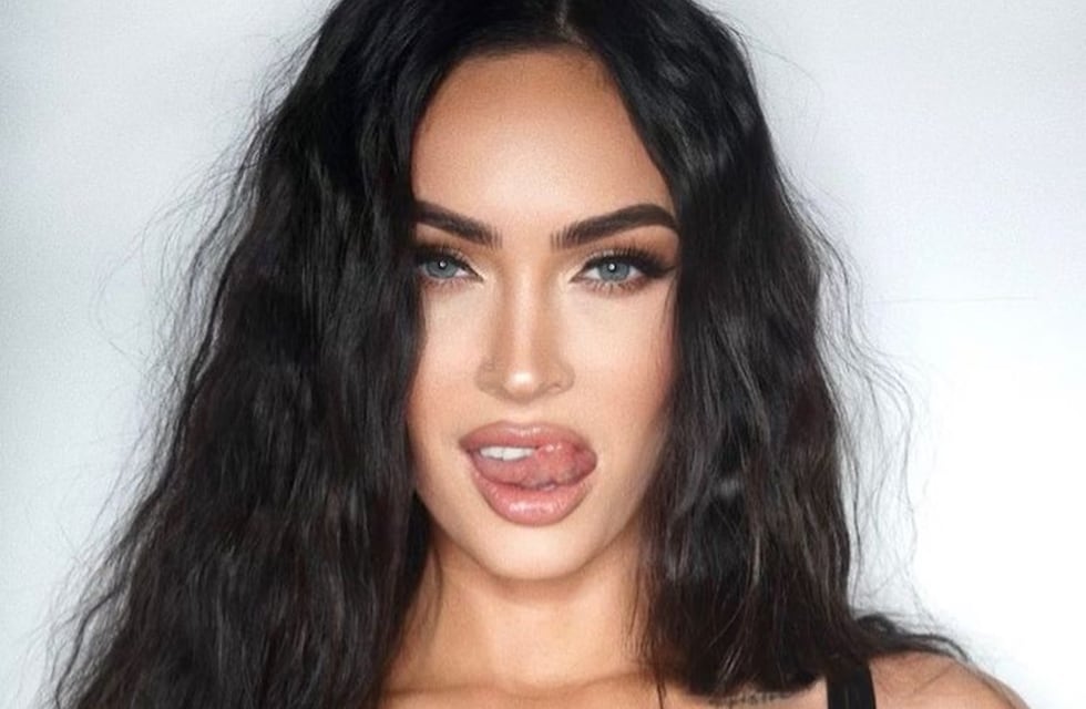 Megan Fox dejó todo su cuerpo al descubierto al disfrazarse, pero un juguete para adultos cautivó la atención del público