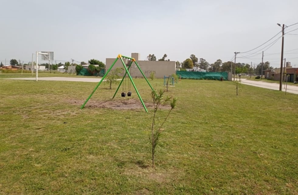 Martín Garate aclaró la situación de la plaza del barrio Santa Teresita y confirmó mejoras integrales