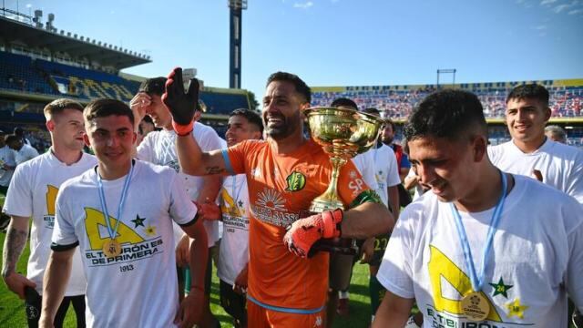 Jorge Carranza, ex arquero de Instituto, fue clave en el ascenso de Aldosivi a la Liga Profesional