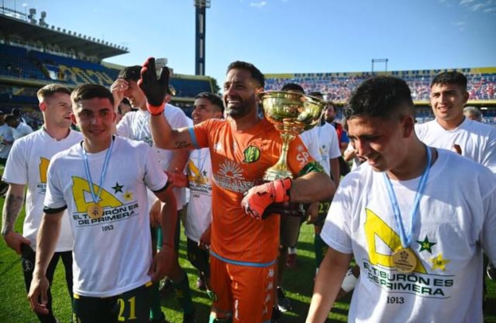 Carranza, el ídolo de Instituto que ascendió con Aldosivi, habló de su futuro: ¿vuelve?