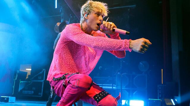 Machine Gun Kelly en concierto