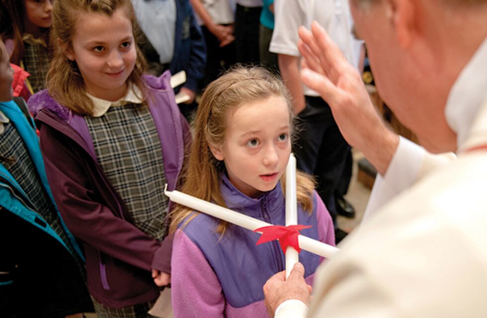 Pérez celebra la fiesta de la Virgen de la Candelaria