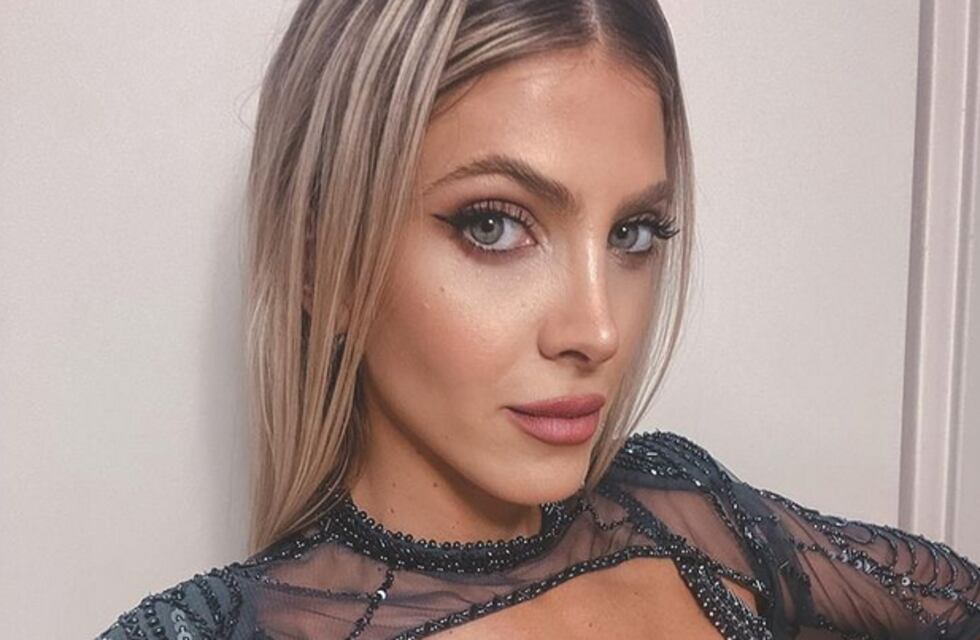 Cande Ruggeri brilló en un desfile vestida por Verónica de la Canal