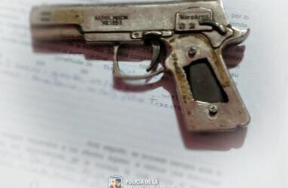 Secuestraron armas en un operativo en el barrio Néstor Kirchner